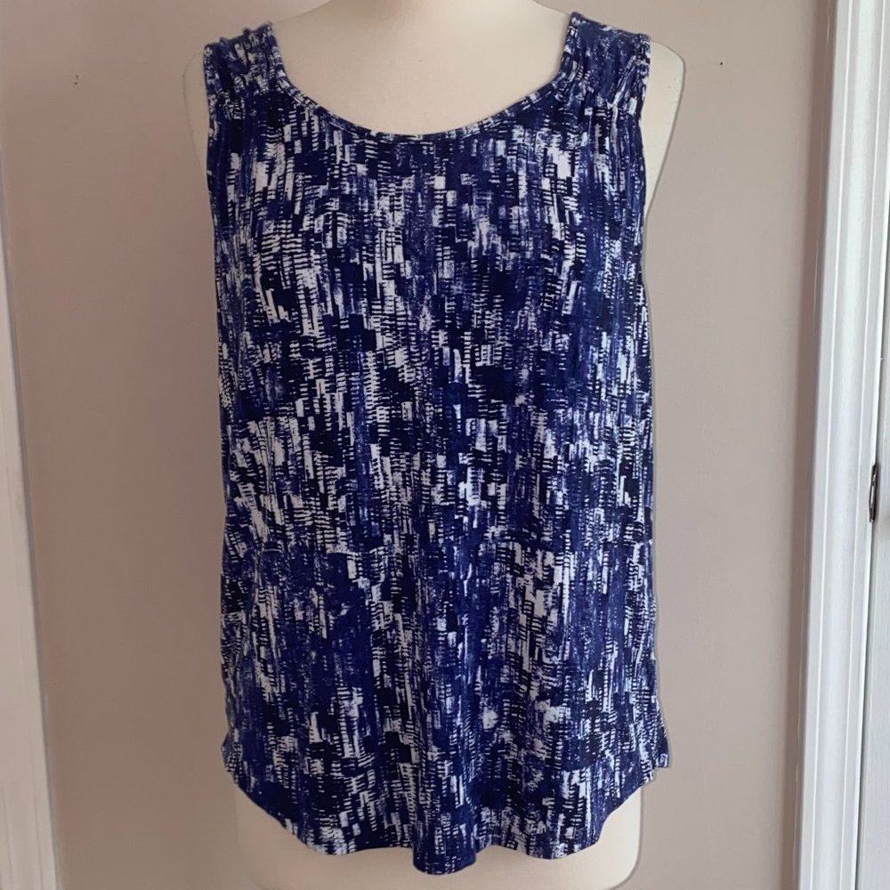 - Simply Vera Vera Wang tank top M EUC